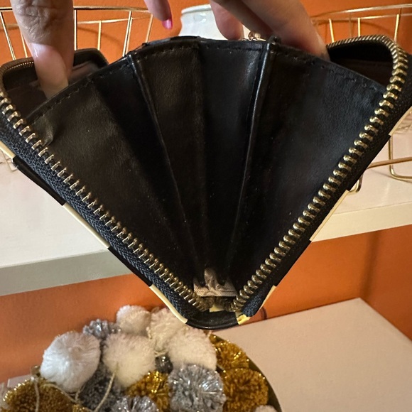 KATE SPADE Penn Valley Neda Patent Leather Stripe Zip-Around Wallet(NWOT) - Picture 9 of 10